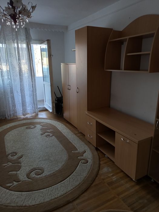 Închiriez apartament 2 camere