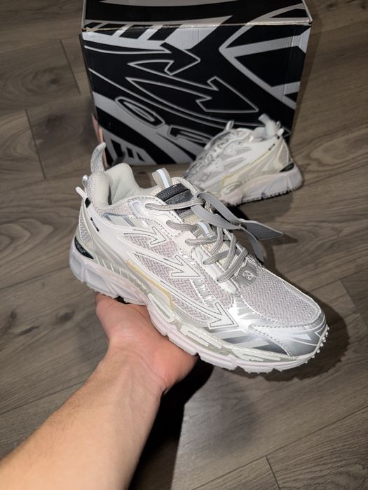 Off White Be Right Back