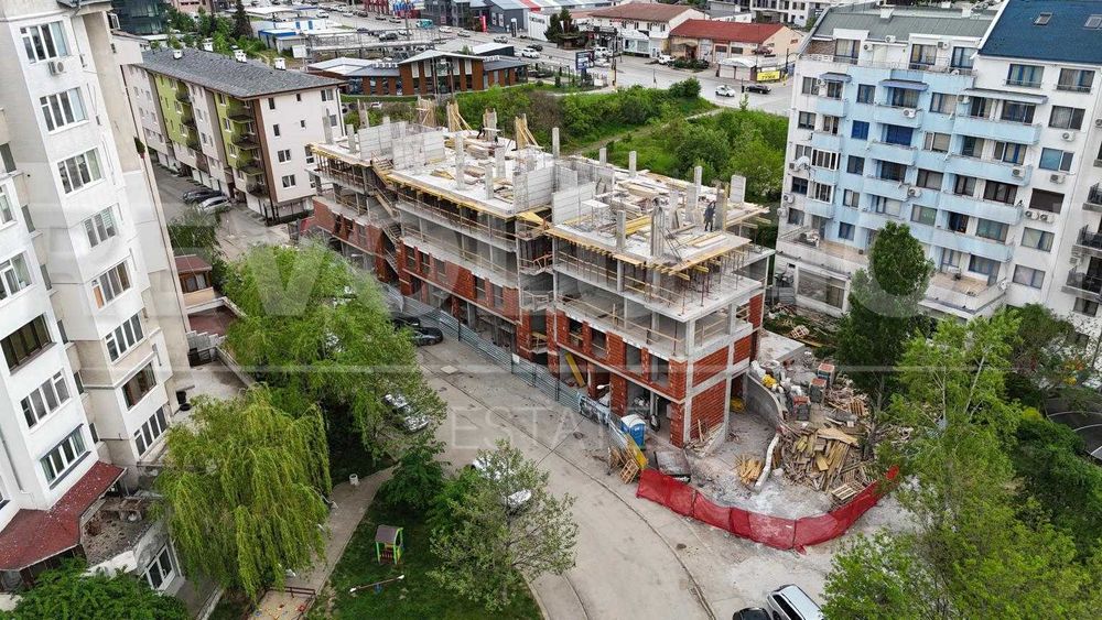 Продава се Многостаен апартамент в София, Малинова долина - 200 кв.м за 1708 €/кв.м - Снимка #2