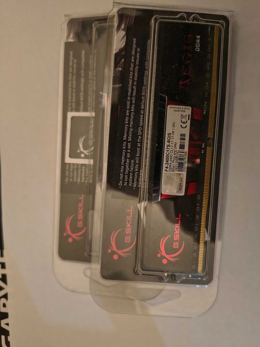 Gigabyte Geforce RTX 3060 EagleOC 12gb vRam + подарък (до нова година)