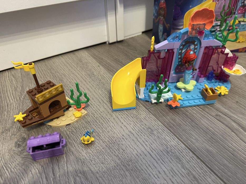 LEGO Disney - Pestera de cristal a lui Ariel (43254)