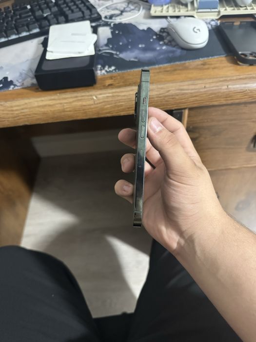 iPhone 13 pro.
