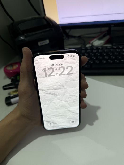 iPhone 15pro с гарантии