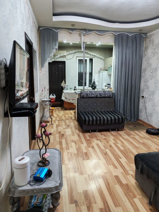 Продаю 1/1/4 Чиланзар 21. С ремонтом. Цена: 51000 уе