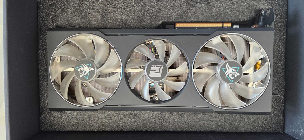 Видеокарти RX6700XT