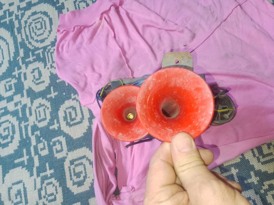 Тромба клаксон сирена въздушна двойна с компресор 12V за кола тир бус