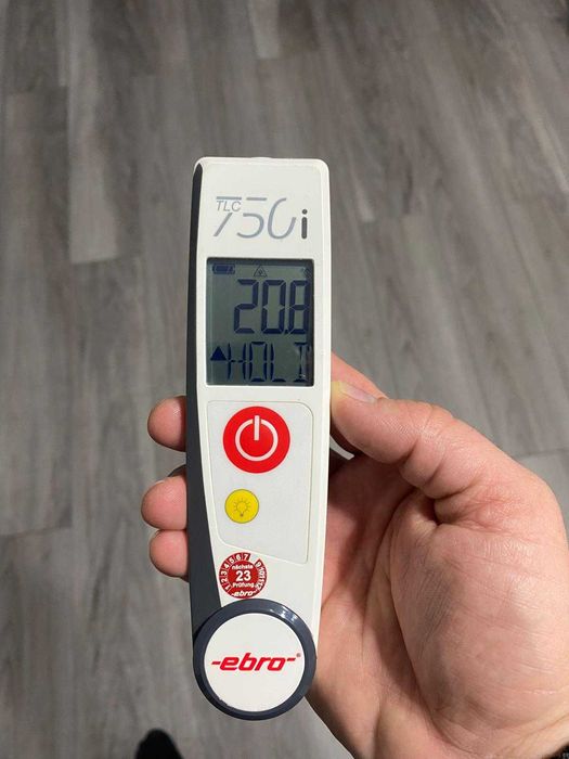 Termometru profesional cu infraroșu ebro TLC 750i
