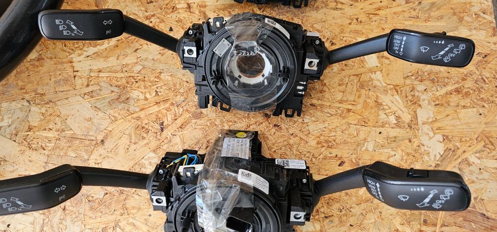 Accesorii bord Golf 7 volan / grile / oglindă / spirala / consolă bord