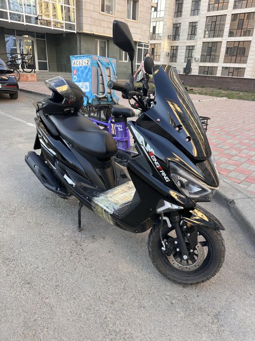 Продам скутер макси