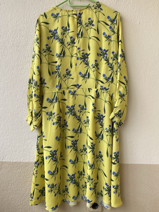 Нова свежа рокля H&M - L