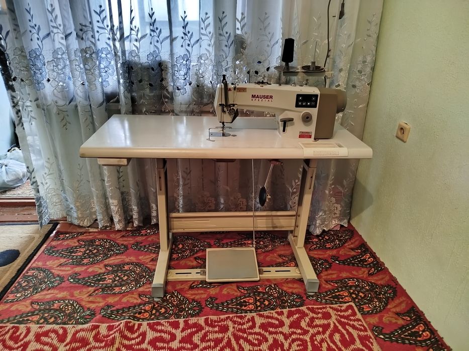 Продается швейная машина mauser spezial