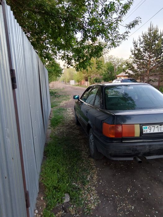 Продам Ауди 80 б3