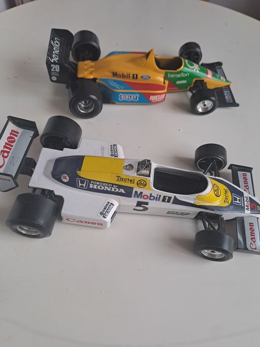 Vand machete burago 1/24