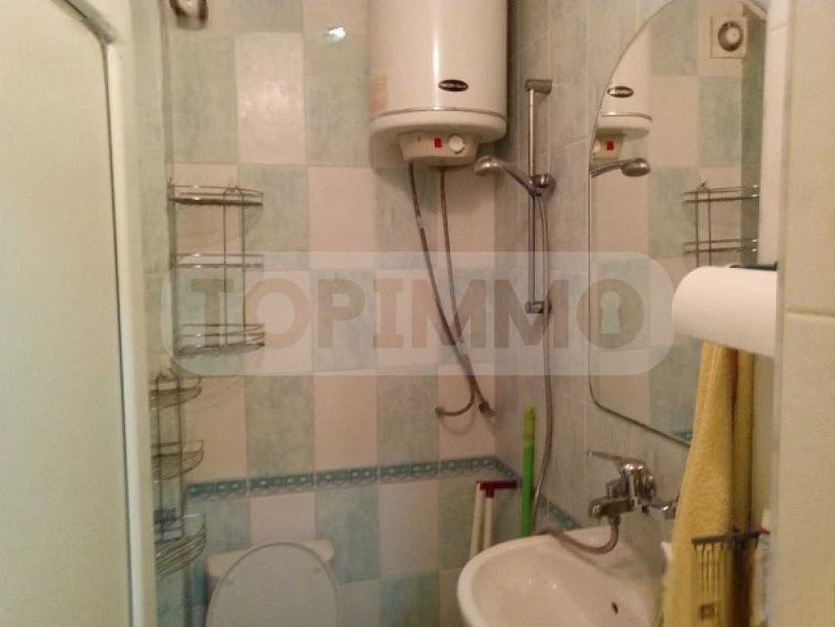 Дава се под наем Тристаен апартамент в Варна, Център - 94 кв.м за 977.16 € - Снимка #6