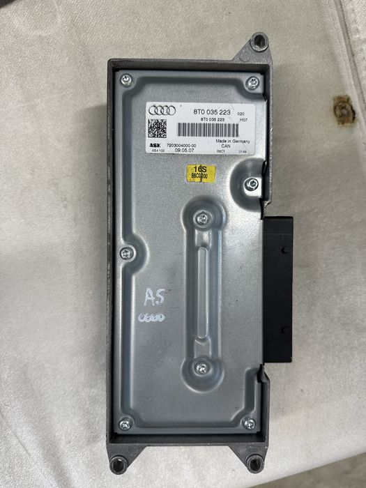 Усилвател Audi A4 A5 b8 ауди а4 а5 б8