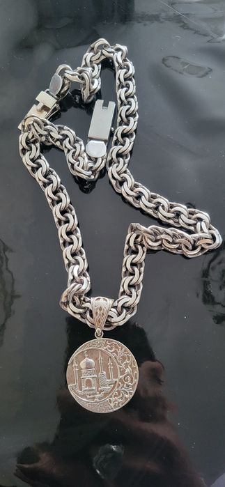 Продам серебряную цепь, мощная!!!