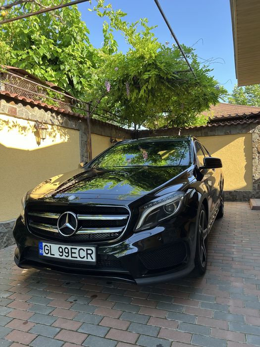 MERCEDES-BENZ GLA 2014