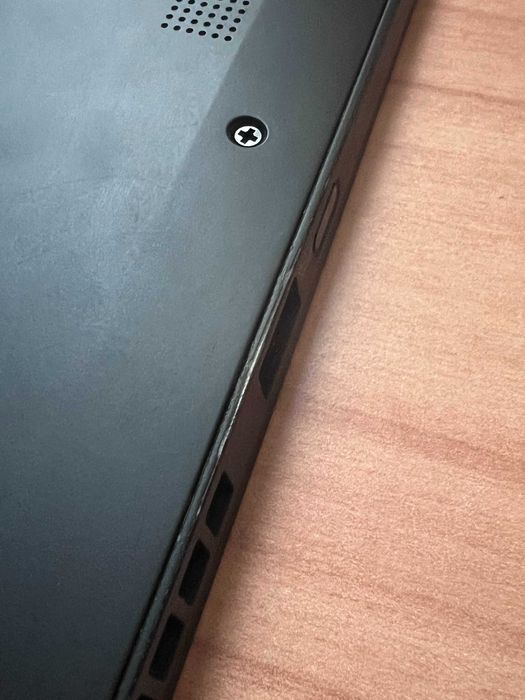 Lenovo Thinkpad X1 Carbon 7th / i7-8565U / 16GB / 256GB SSD