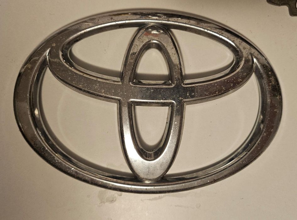 Sigla Fata Toyota Hilux