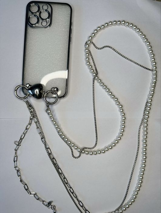 Чехлы для iphone 15 рго и Max с ремешком