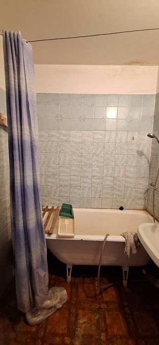 Продам 2хком квартиру район Достык Молл.