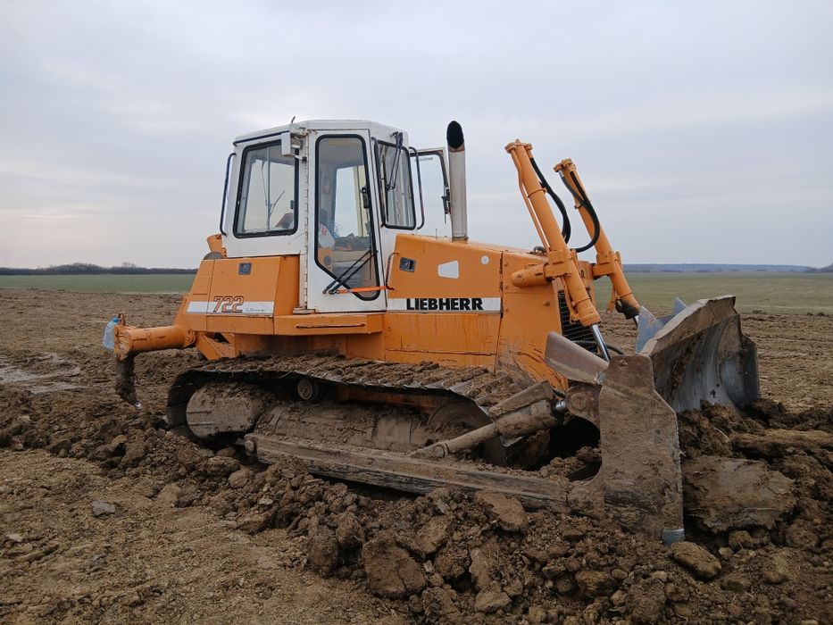 Închiriez buldozer 18to
