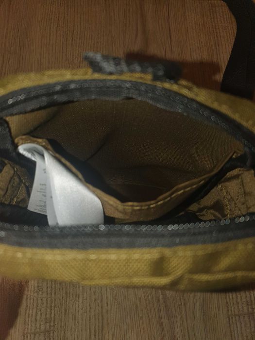 Чантичка Adidas Linear Organizer Graphic