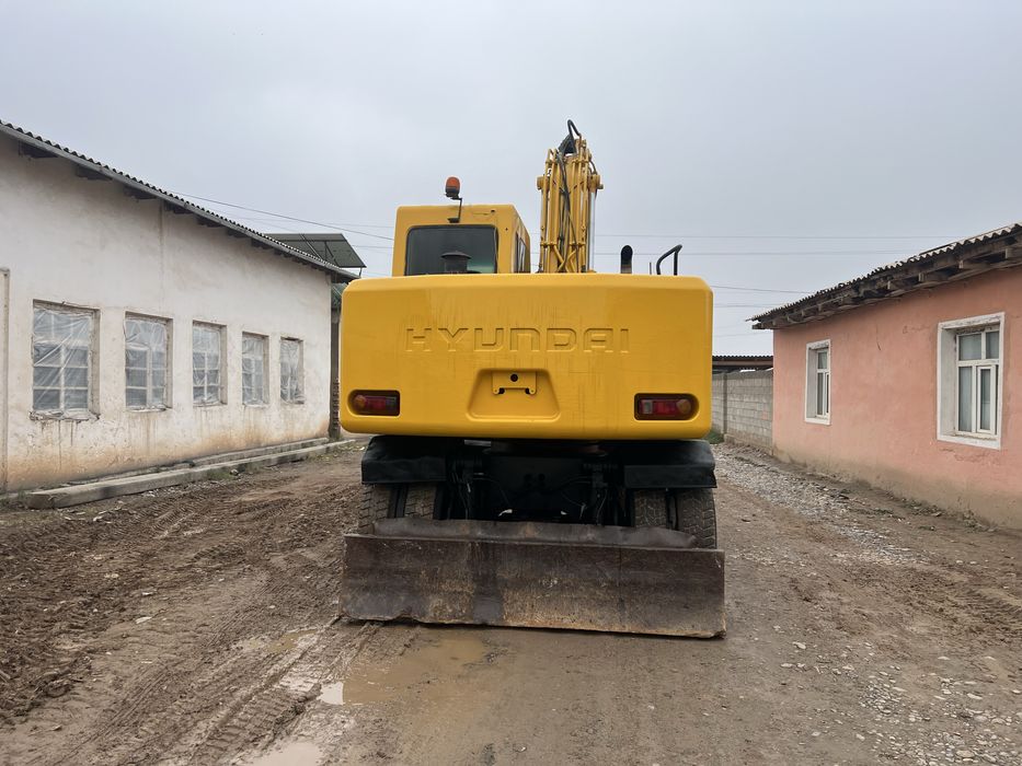 Ekskavator hyundai 1400w-7