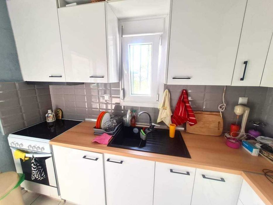 Продава къща 45м2 и двор 250м2 в Аспровалта, Гърция