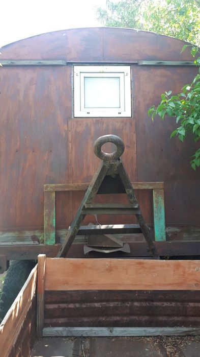 Будка кунг дом на колесах