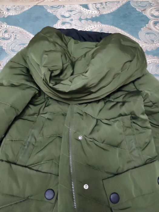 Продаю куртку удлиненную пуховик!