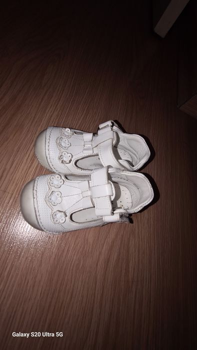 Сандалии кожаные детские