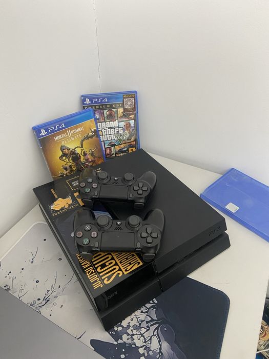 PlayStation 4 Fat японец