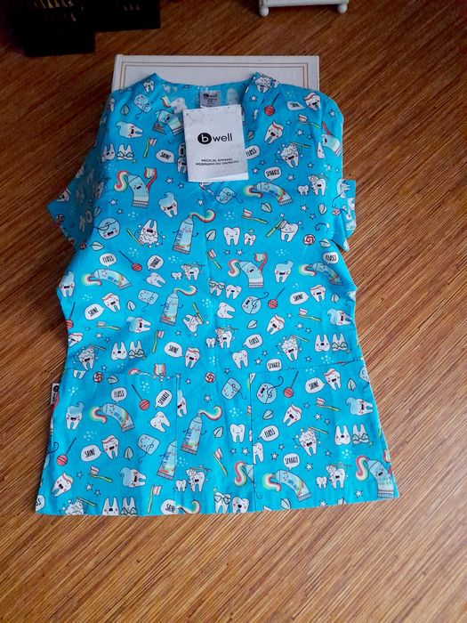 Две нови, медицински туники