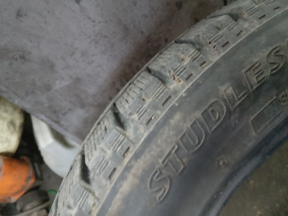 Продам зимнию резину