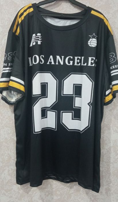 Продается футболка шорты