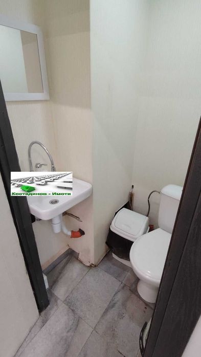 Дава се под наем Магазин в Пловдив, Център - 56 кв.м за 797.64 € - Снимка #3