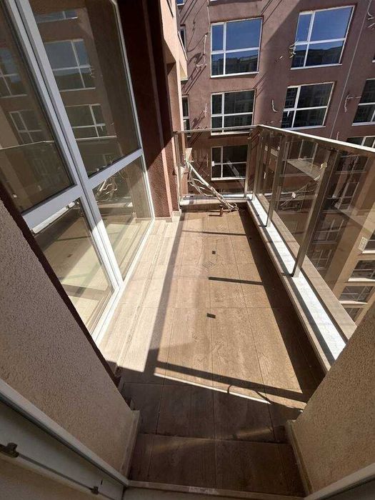 Продава се Двустаен апартамент в Пловдив, Южен - 74 кв.м за 1416 €/кв.м - Снимка #2