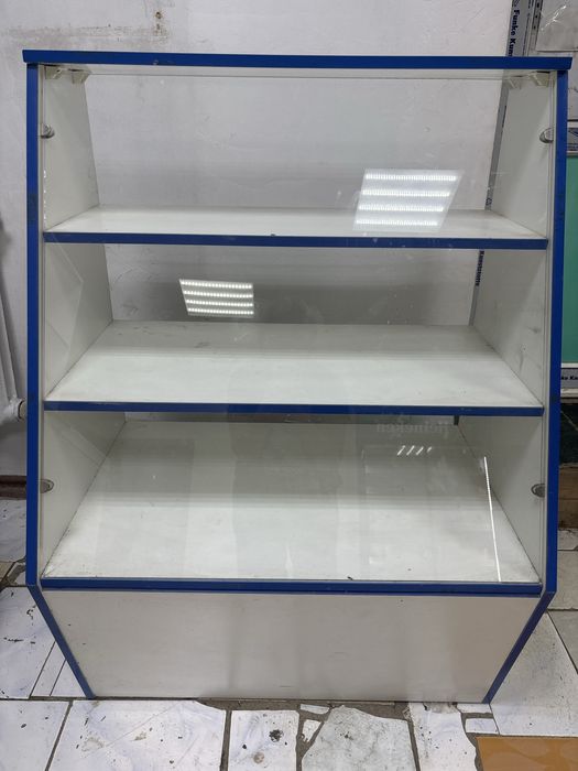 Витрина для магазинов и кафе