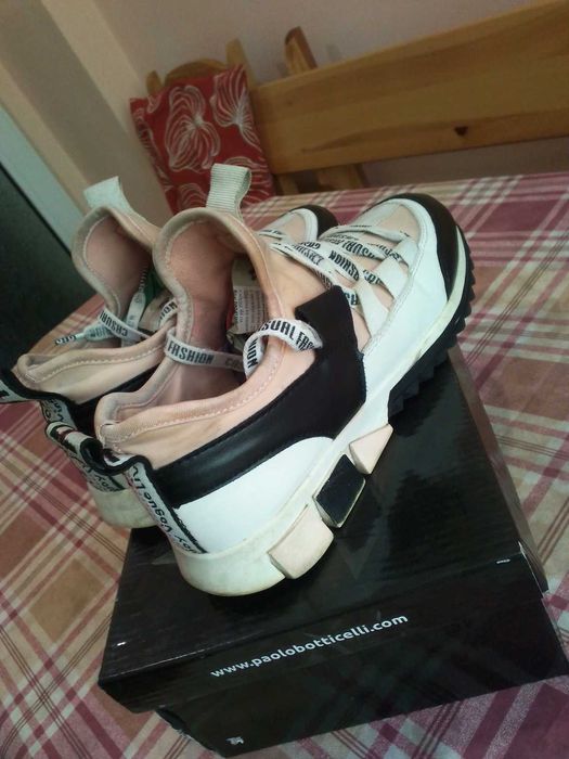 Дамски маратонки