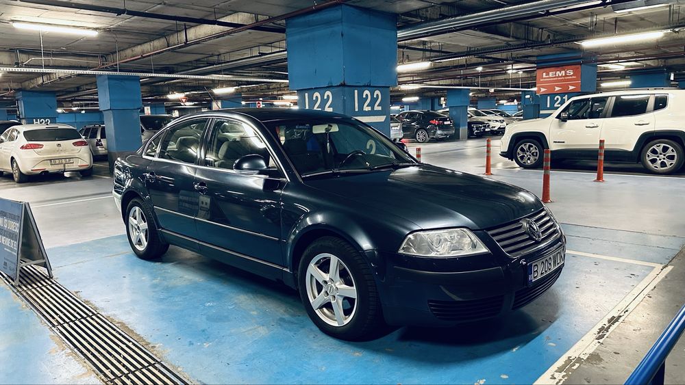 VOLKSWAGEN Passat