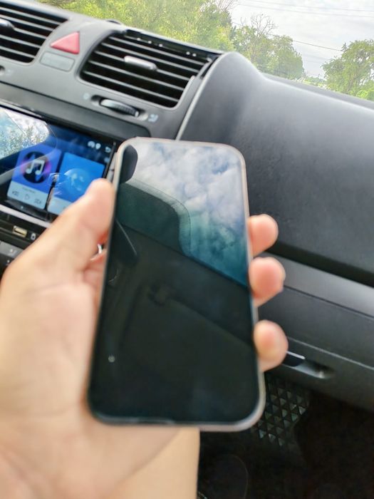 Vând  iphone 16 pro 128 GB