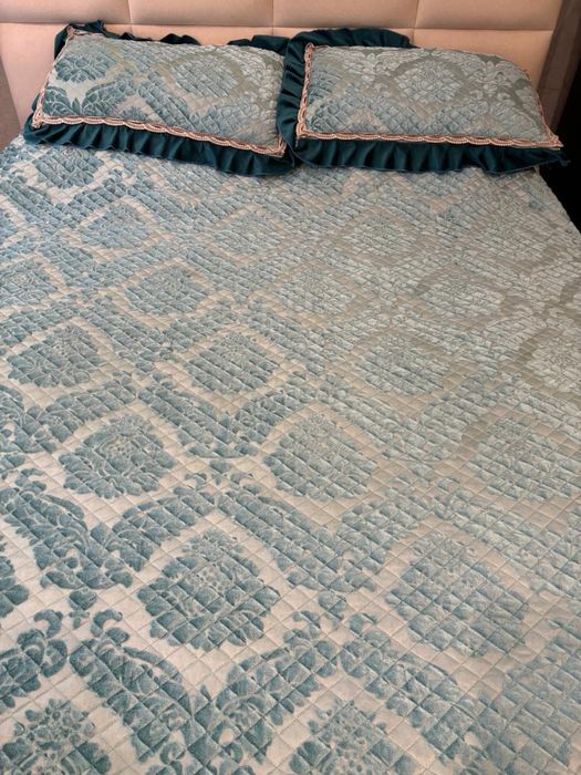 Продам шторы в отличном состоянии