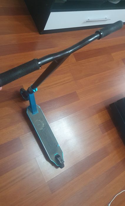 Vând trotineta de scheme