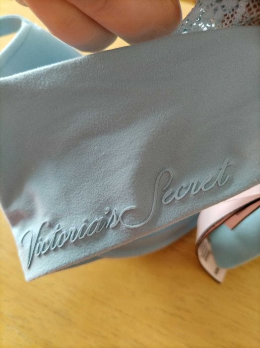 Sutien Victoria's Secret, nou, de culoare bleu-ciel, mar 32B/B70