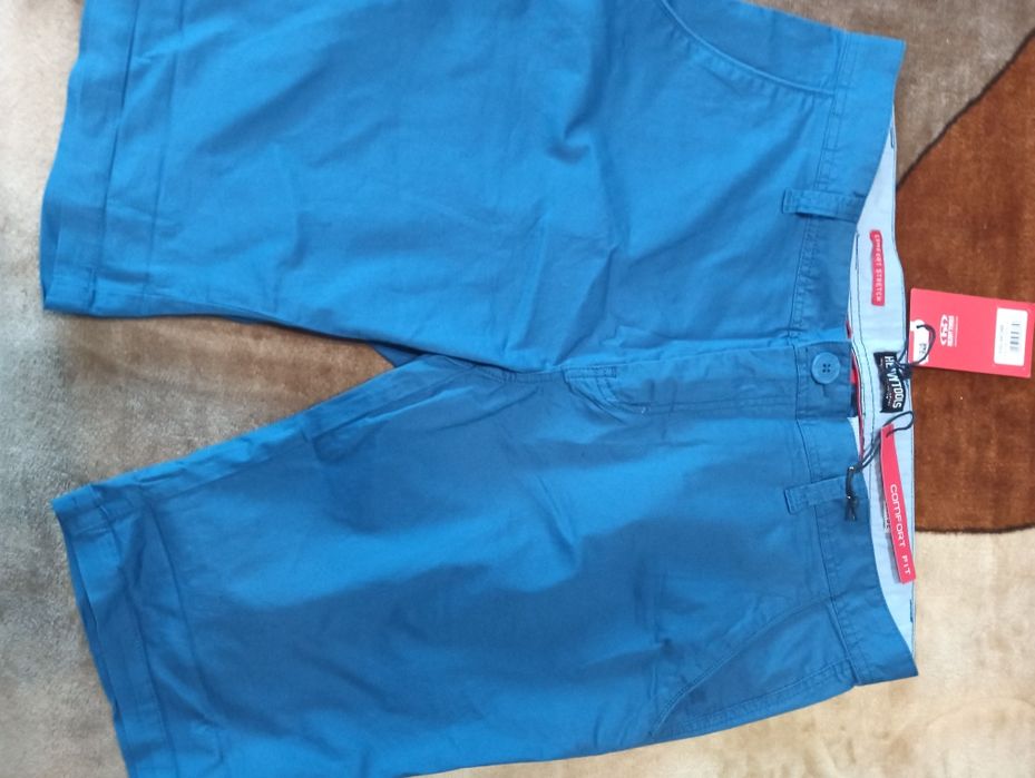 Pantaloni scurți bărbați noi măsura L