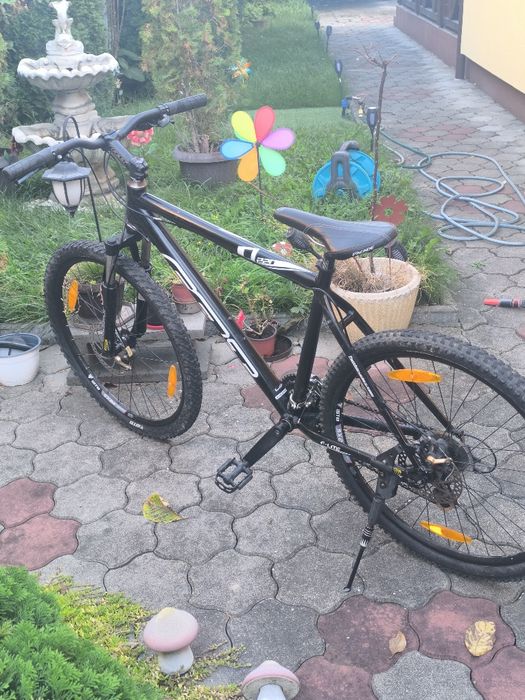 Vând bicicletă MTB Felt Q220