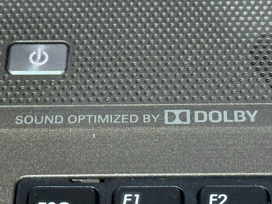 Лаптоп MEDION akoya P7639