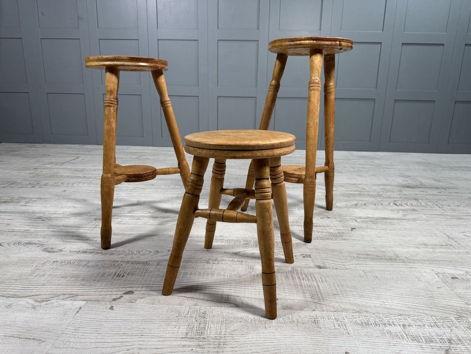 Комплект винтидж табуретки ръчна изработка Р256