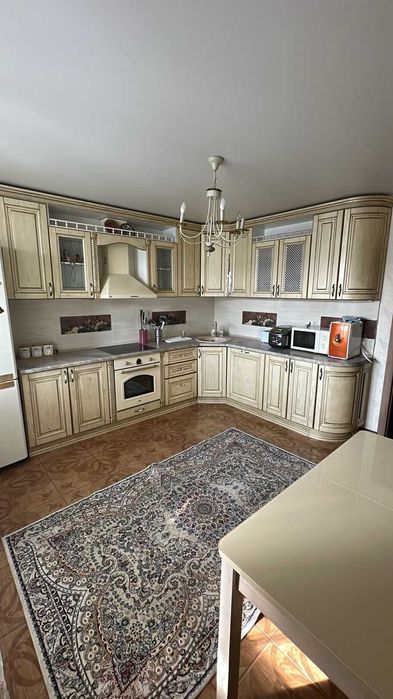 Продам 3 комнатную квартиру